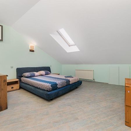 Classical Deribasivska 3-Bedrooms Apartment Одеса Екстер'єр фото