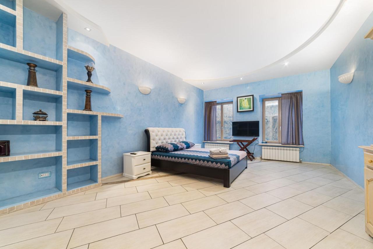 Classical Deribasivska 3-Bedrooms Apartment Одеса Екстер'єр фото